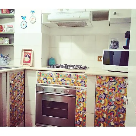 Apartment Demode Holiday Rom