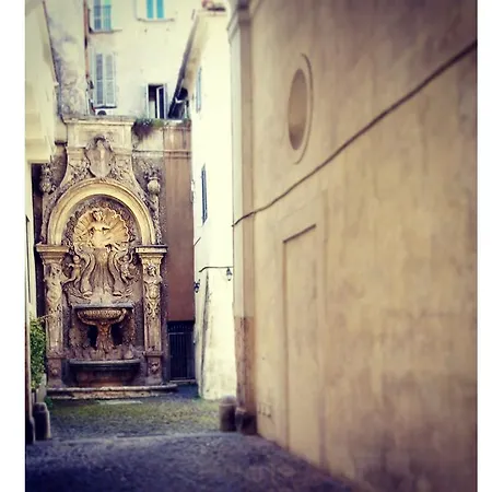 Demode Holiday Rome